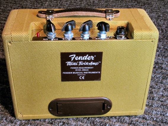 Fender Mini-Twin Rear View