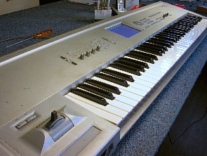 Korg Triton Pro synth