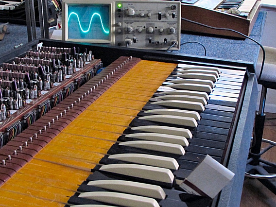 Vox Continental Sine Waveform