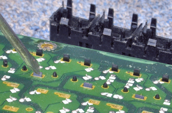 Removing knob blocks from a Yamaha MOTIF switch board