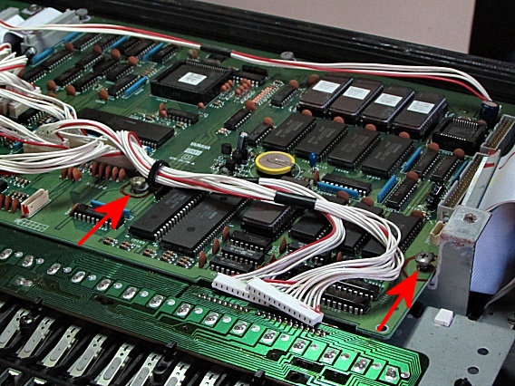 2 SY77 PCB screws
